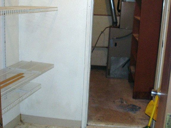 UTILITY ROOM STORAGE