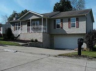 4 Codey Caleb Dr, Hurricane, WV 25526