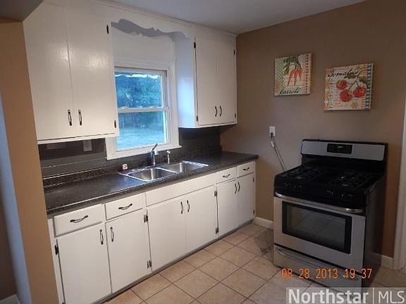 4th image of 5941 Aldrich Ave N