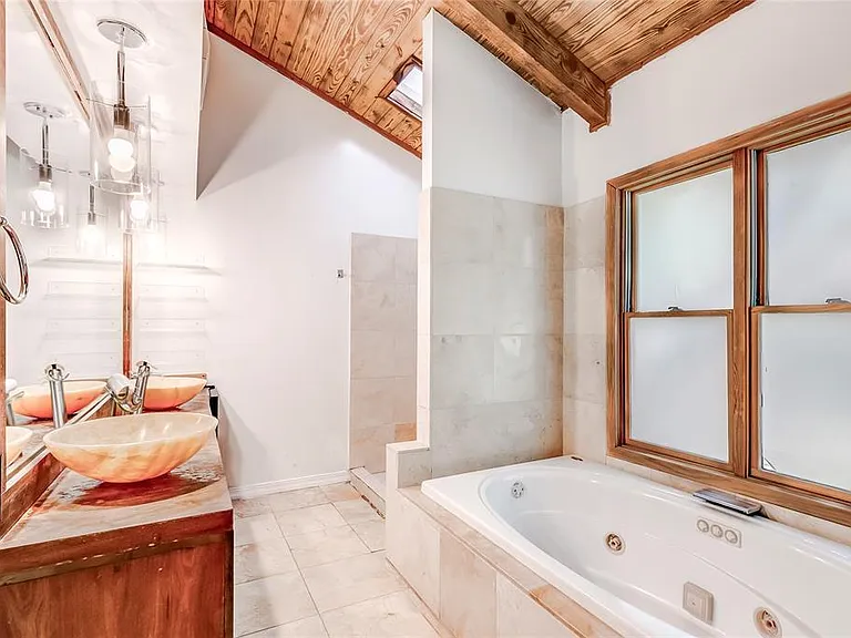 208 Westhaven Dr — Photo 18