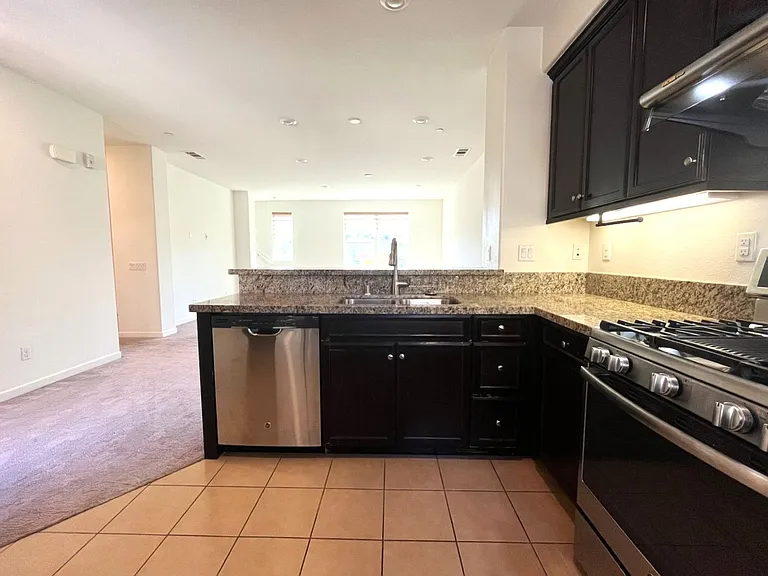 3105 Marigold Cir — Photo 17
