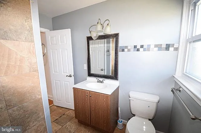 1127 Deanwood Rd — Photo 11