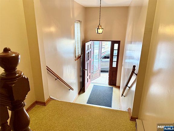 3rd image of 54 Spring St