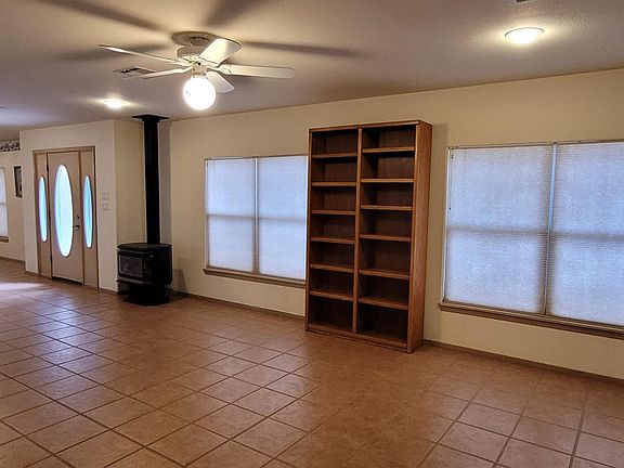 3rd image of 214 Rio Vista Rd