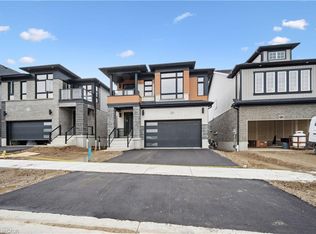 714 Autumn Willow Dr, Waterloo, ON N2V0E3