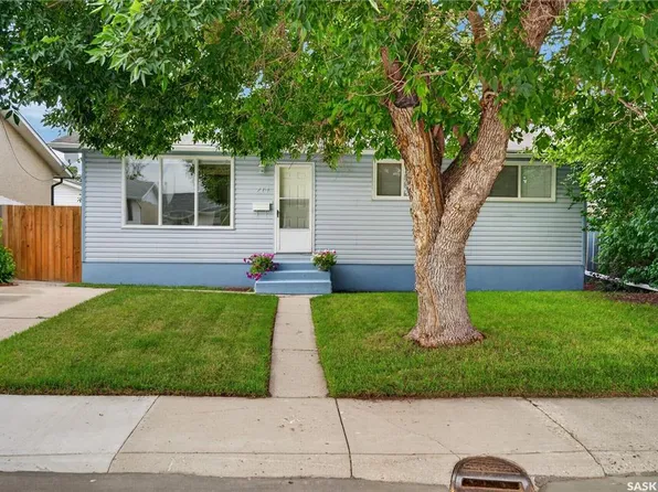 214 Fisher CRESCENT, Saskatoon, SK S7L 5C9