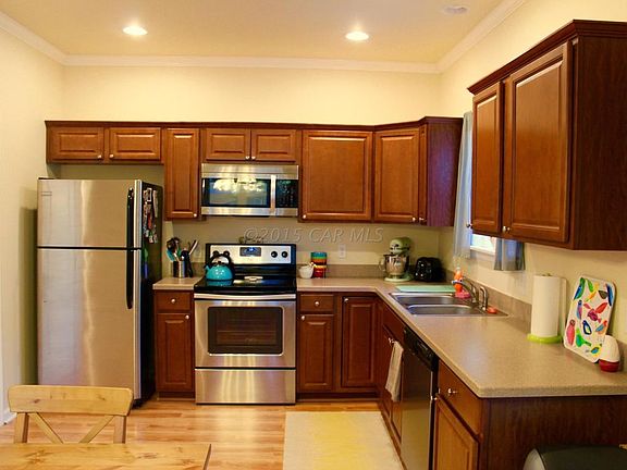 Kitchen  view 2