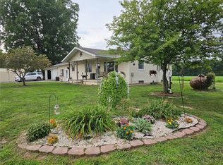 10878 Elkton Rd, Oakdale, IL 62268