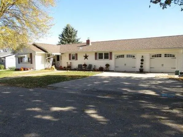 304 N 3rd St, Canton, MN 55922