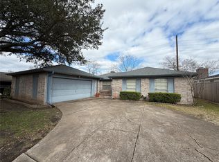 13722 Burgoyne Rd, Houston, TX 77077