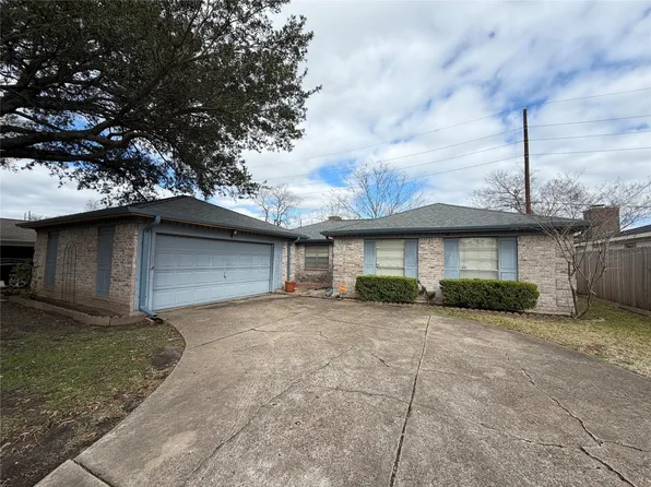 13722 Burgoyne Rd, Houston, TX 77077