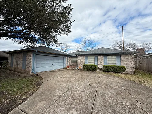 13722 Burgoyne Rd Photo 1
