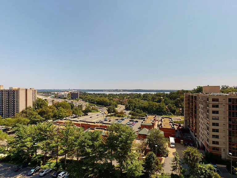 2059 Huntington Ave #1103 — Photo 8