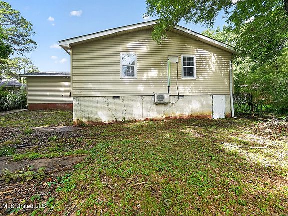3rd image of 5656 Plemon St