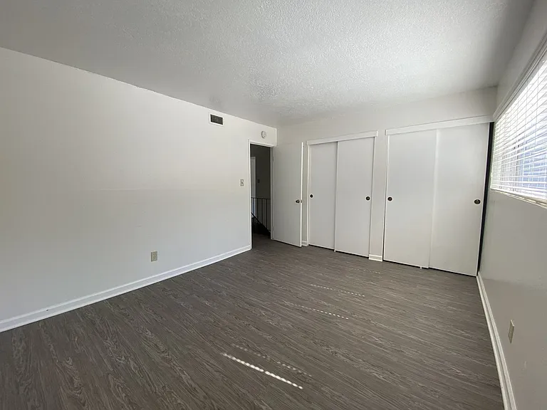I & 23rd Townhomes — Photo 14