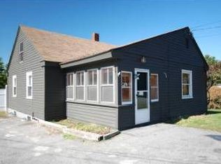 245 Shaker Rd, Gray, ME 04039