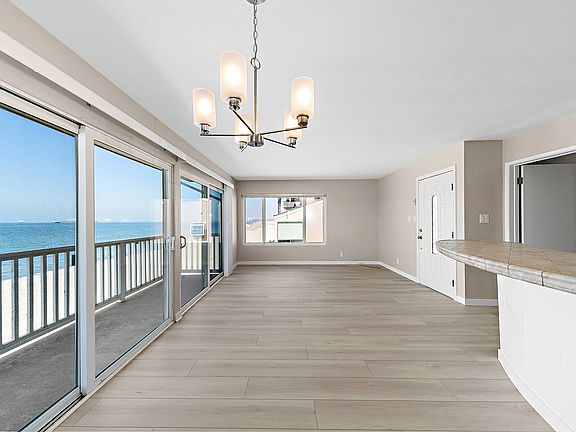 5th image of 6213 E Seaside Walk #B