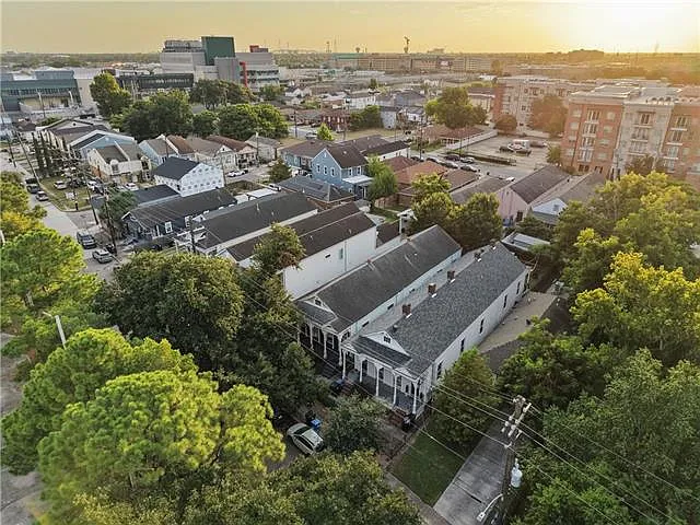 1 bed, 1.0 bath, 590 sqft, $1,450 — Photo 2