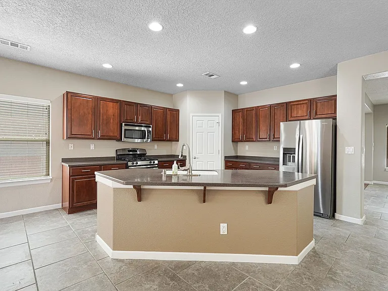 224 Valle Alto Dr NE — Photo 10
