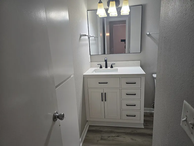 17 7th St #2 — Photo 39