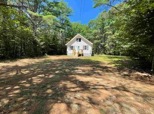 56 Crest Ridge Dr, Center Barnstead, NH 03225