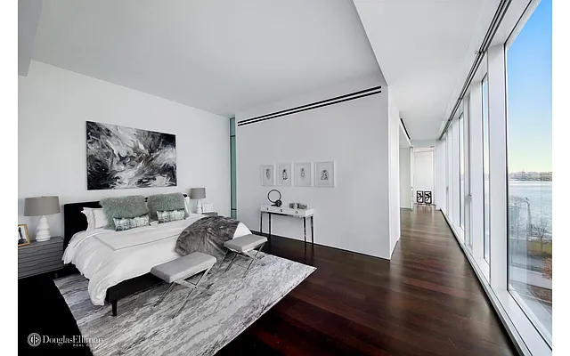 Sold by Douglas Elliman | media 22