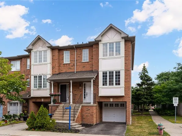 80 Acorn Pl #49, Mississauga, ON L4Z 4C7