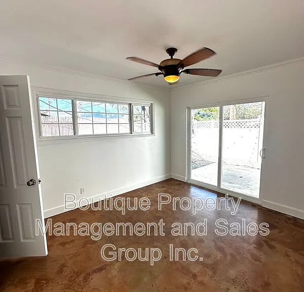 2285 Santa Ana Ave — Photo 10