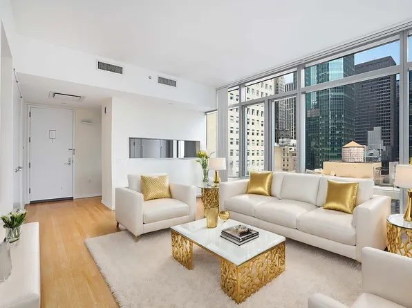 18 W 48th St #18C, New York, NY 10036