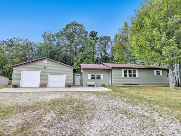 761 Aubin St, Peshtigo, WI 54157