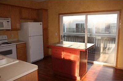 5th image of 11314 Davenport Cir NE Unit C