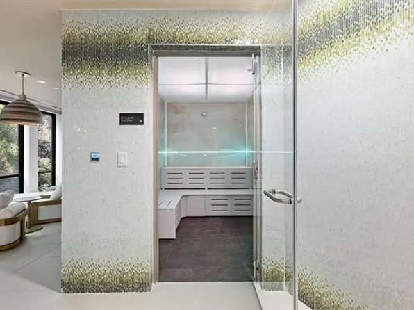 8701 Churchill Road image 21 of 34