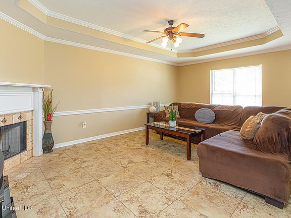 3rd image of 1934 Twin Pine Dr