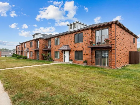 809 Kerry Ln SE APT 72, Cedar Rapids, IA 52403