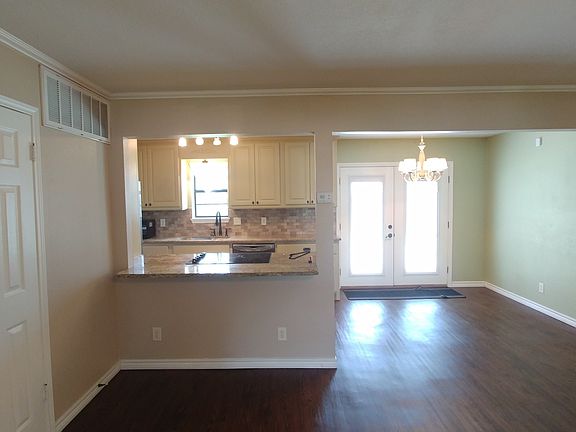 5th image of 3504 Highmeadow Ln