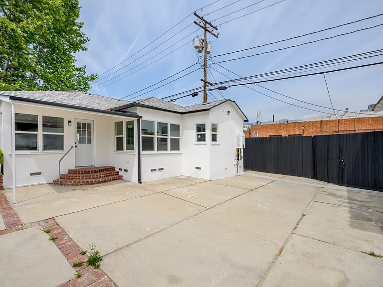 314 W Cedar Ave — Photo 7