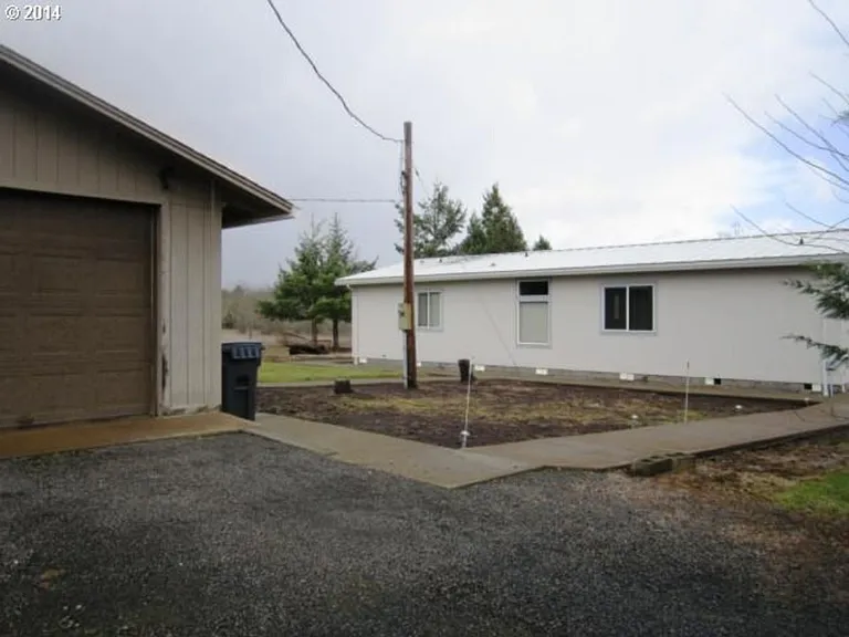 25261 Coon Rd — Photo 4