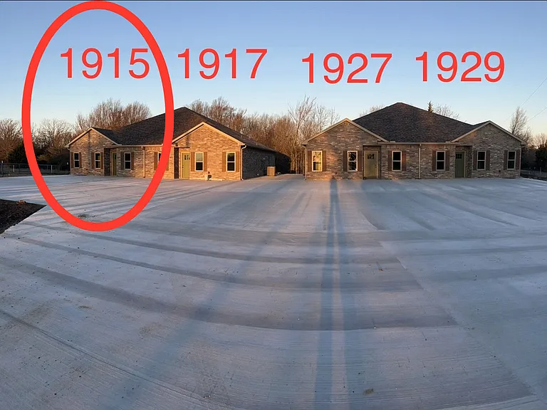 1915 County Road 31150 — Photo 10