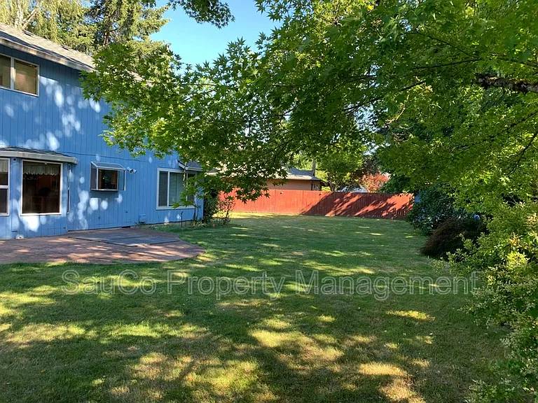 1587 NE 57th Ave — Photo 6