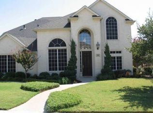 304 Meandering Ln, Burleson, TX 76028