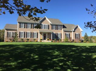 16 Crispin Rd, Lumberton, NJ 08048