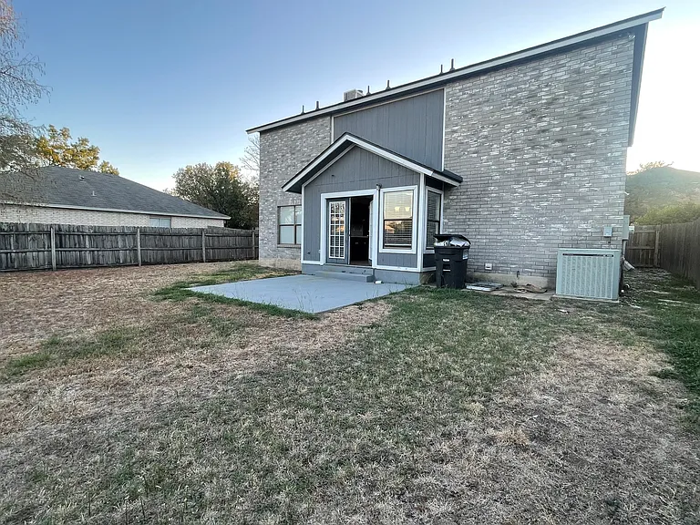 21634 Longwood — Photo 49