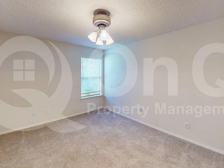 8001 Mourning Dove Dr — Photo 15