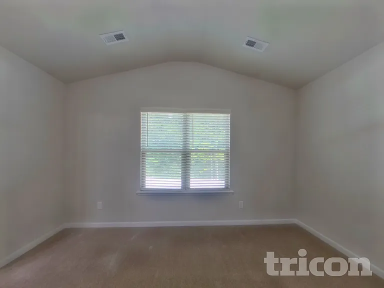 213 Spring Knoll Dr — Photo 6