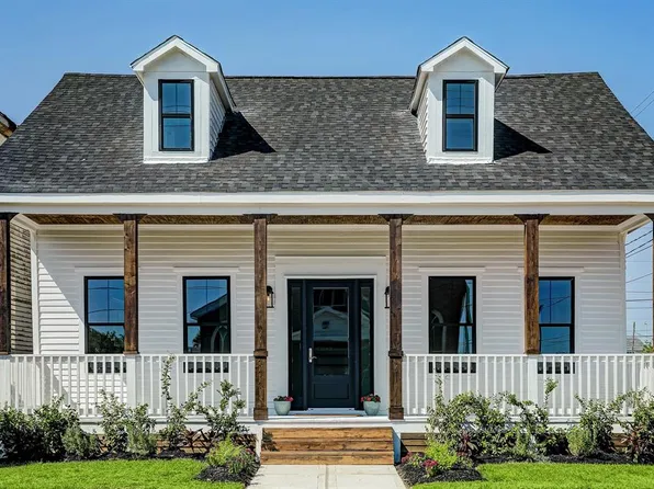 3902 Sealy St, Galveston, TX 77550