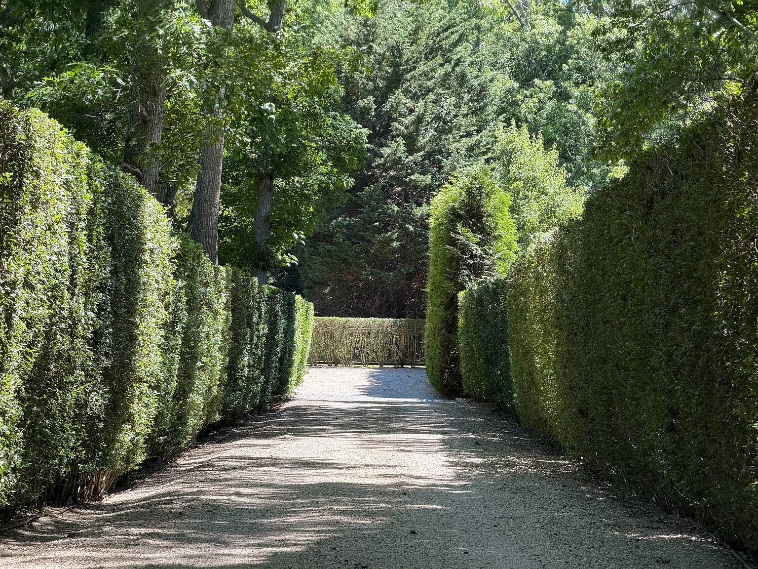 Bridgehampton With Pool And Tennis — Photo 2