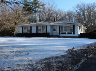 1067 Sugar Hollow Rd, Saylorsburg, PA 18353