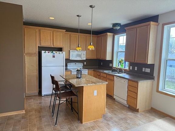 3rd image of 16604 72nd Ct NE