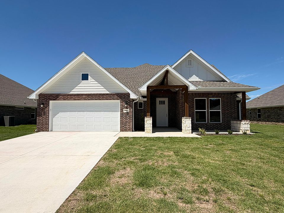 1st image of 908 Silver Oaks Drive