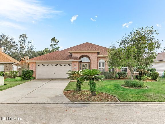 3rd image of 13966 Sandhill Crane Dr S